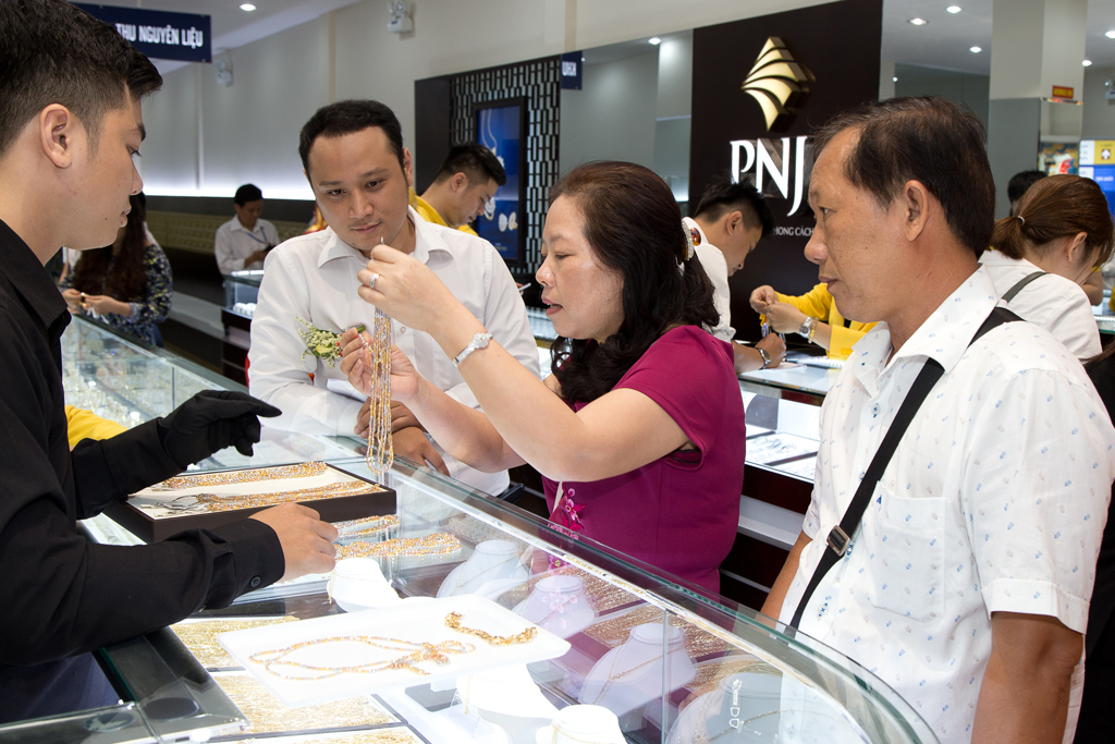 PNJ Khai trương trung tâm bán sỉ trang sức và đồ mỹ nghệ kim hoàn đầu tiên tại TP.HCM