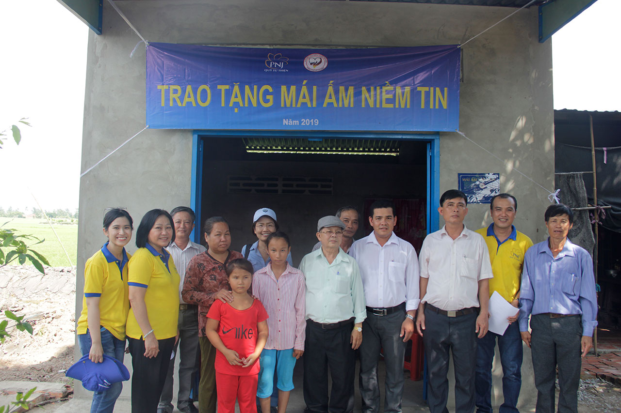 Mái ấm niềm tin đến với người nghèo tại 2 tỉnh Tiền Giang và Bến Tre