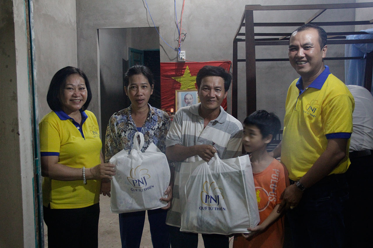 Mái ấm niềm tin đến với người nghèo tại 2 tỉnh Tiền Giang và Bến Tre
