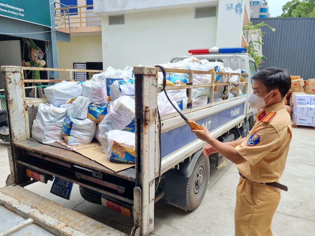 Siêu thị mini 0 đồng ấm lòng sinh viên mùa dịch 6 sieu thi mini 0 dong am long sinh vien mua dich 06