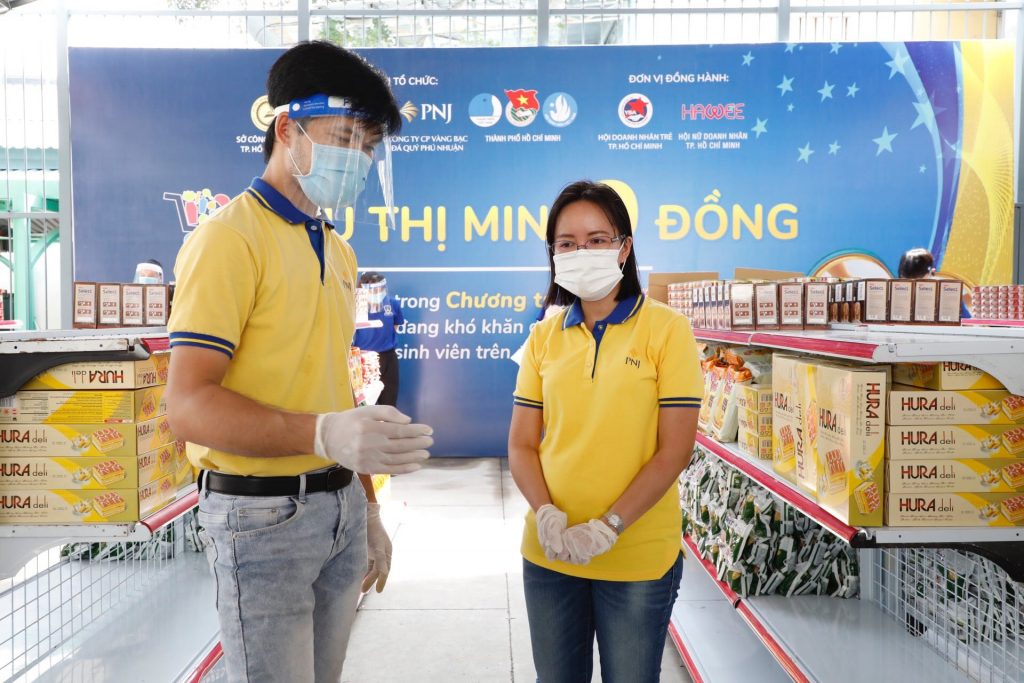 Siêu thị mini 0 đồng kịp thời ra mắt phiên bản online để giúp hơn 5.500 sinh viên đang “mắc kẹt” tại các kí túc xá TPHCM 3 sieu thi mini 0 dong kip thoi ra mat phien ban online de giup hon 5 500 sinh vien dang mac ket tai cac ki tuc xa tphcm 03