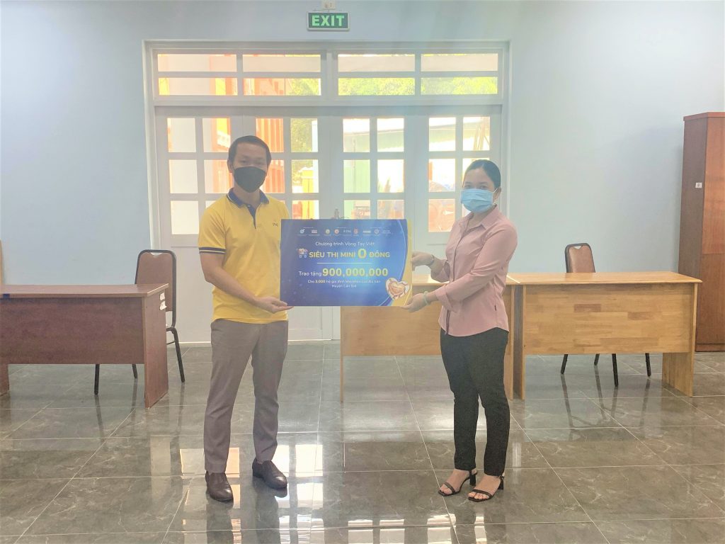 Siêu thị mini 0 đồng lan tỏa yêu thương đến bà con huyện đảo Cần Giờ 1 sieu thi mini 0 dong lan toa yeu thuong den ba con huyen dao can gio 01