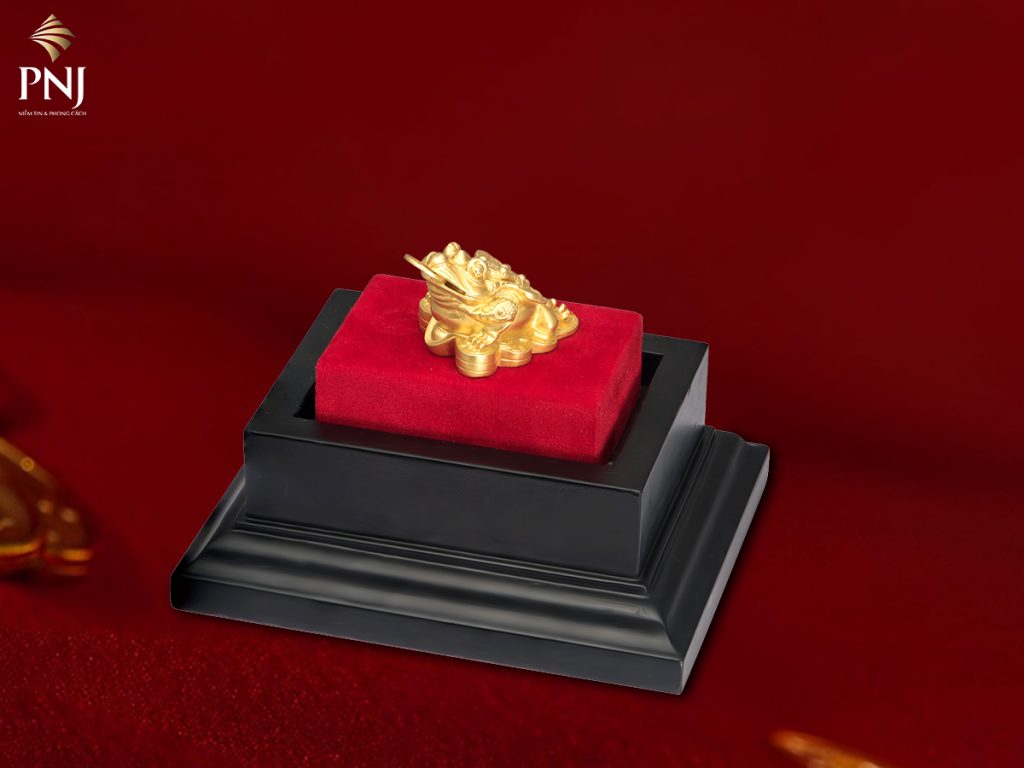 5 qua tang doc dao va y nghia danh tang thay co 2