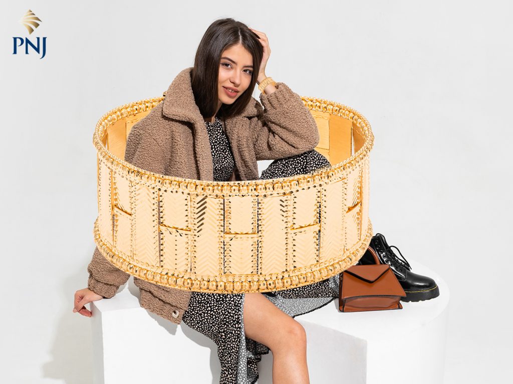 Muốn mặc đẹp mùa Xuân Hè? Đừng bỏ lỡ các xu hướng sau 3 Muon mac dep mua Xuan He Dung bo lo cac xu huong sau 2