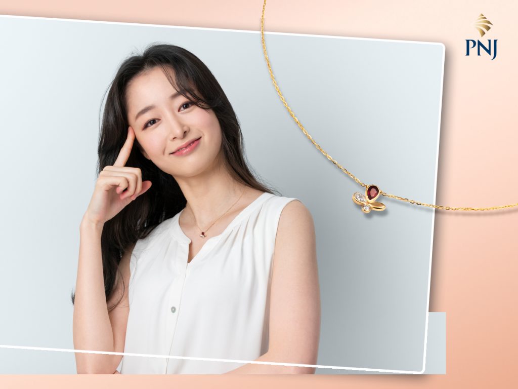 5 mon trang suc nang cong so nhat dinh phai co de nang cap trang phuc cua minh