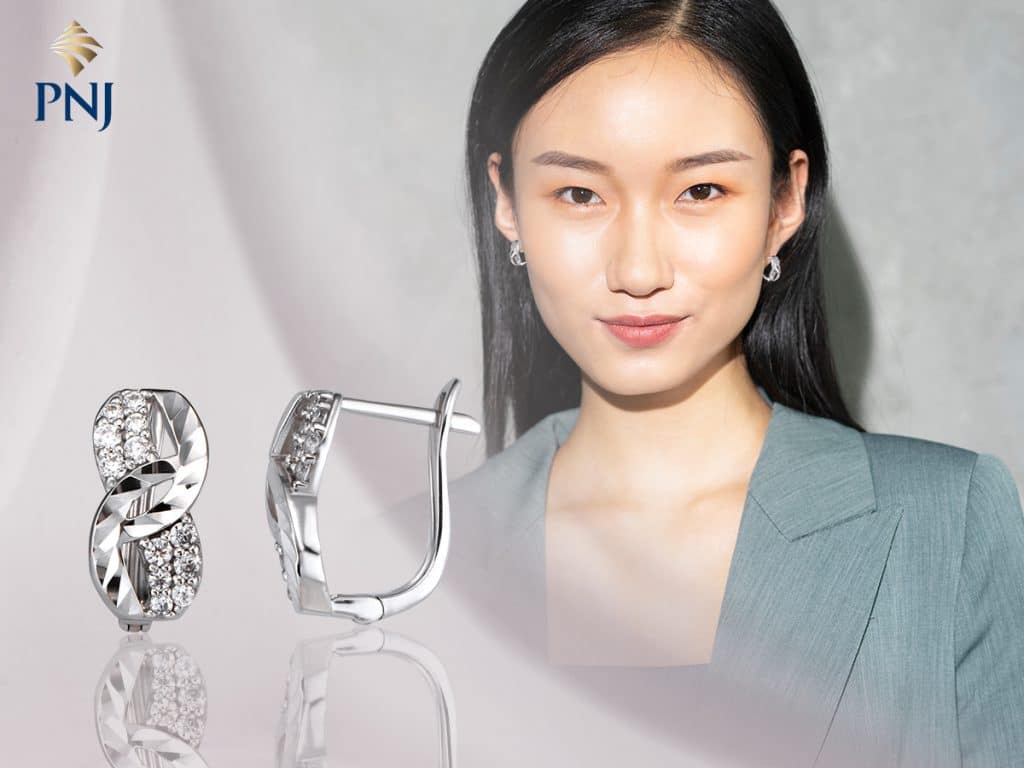 Suit Vest cho phai dep Ban tuyen ngon nu quyen nhe nhang ma manh me 1