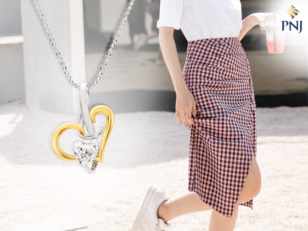 Khi mac chan vay nho chon ngay 5 mon trang suc nay 3