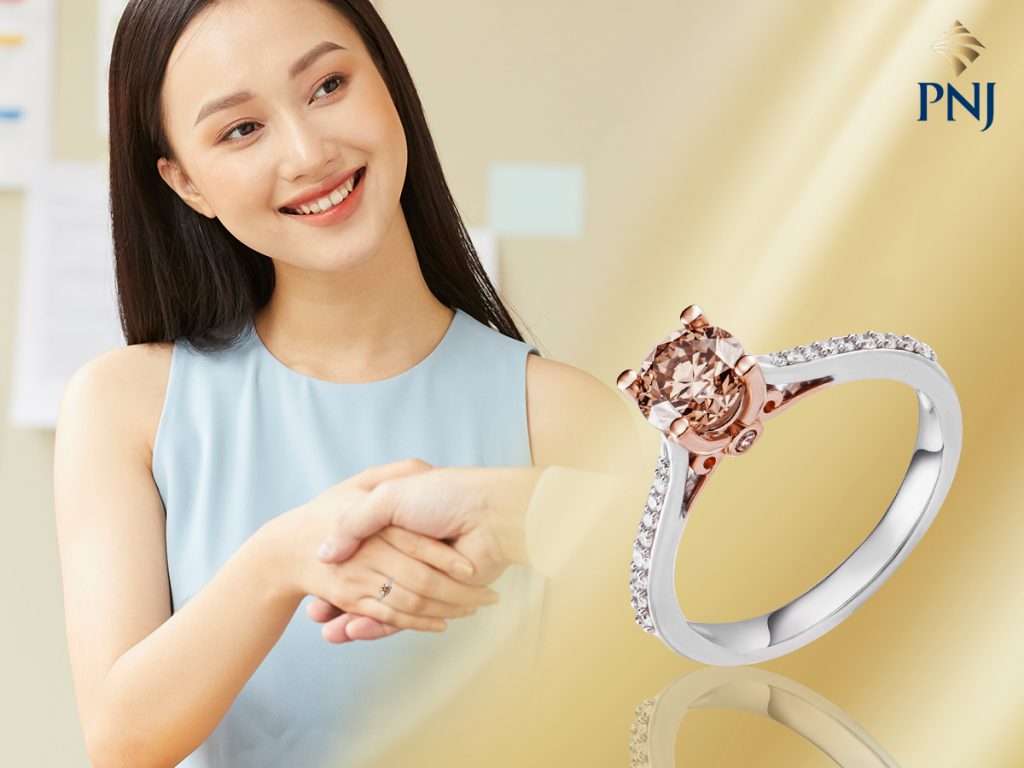 Tặng quà sinh nhật vợ đẳng cấp như doanh nhân Nguyễn Quốc Vũ Kim cương vàng siêu chất đọc số carat là biết độ chịu chơi