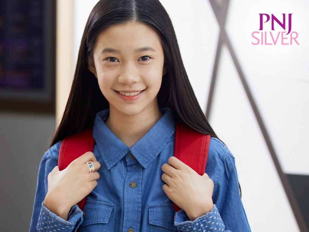 Top 5 trang suc Bac hot nhat cho mua tuu truong 2022 1