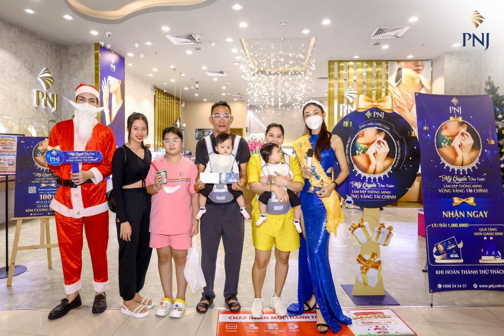 Giáng sinh ấm áp: PNJ trích doanh thu cùng khách hàng góp quỹ thiện nguyện vì cộng đồng 5 Giang sinh am ap PNJ trich doanh thu cung khaqch hang gop quy thien nguyen vi cong dong 5