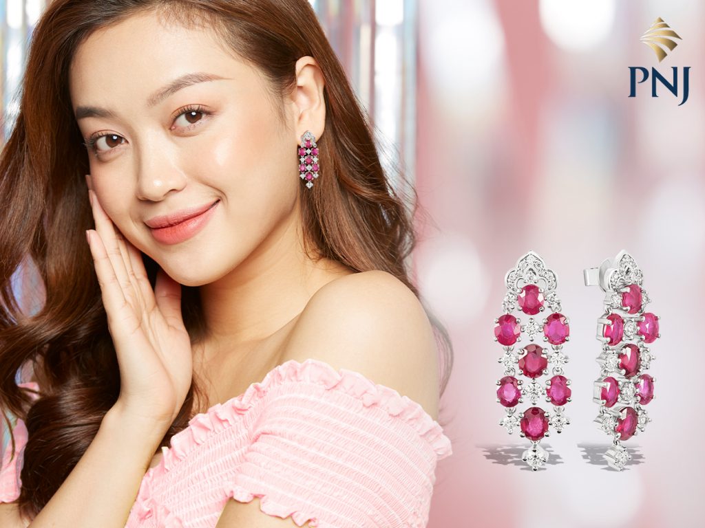 Top 5 mon trang suc phu hop nhat cho nhung bua tiec cuoi cuoi nam 3