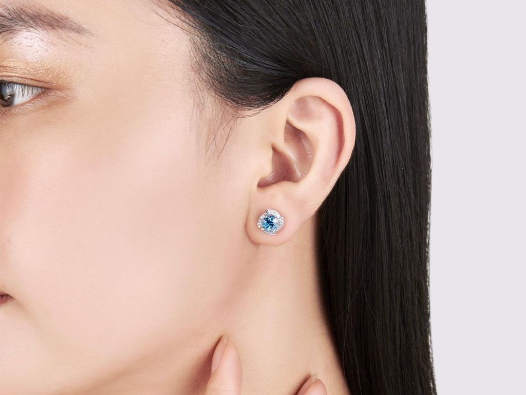 Mệnh Đại Hải Thủy Hợp Màu Gì Năm 2023? 1 Menh Dai Hai Thuy Hop Mau Gi Nam 2023