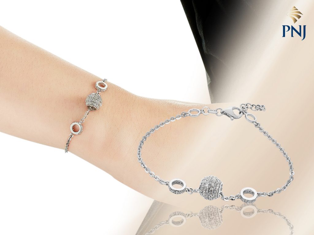 Top 5 trang suc ECZ PNJ hot nhat thang 4 Than nhien toa sang 4