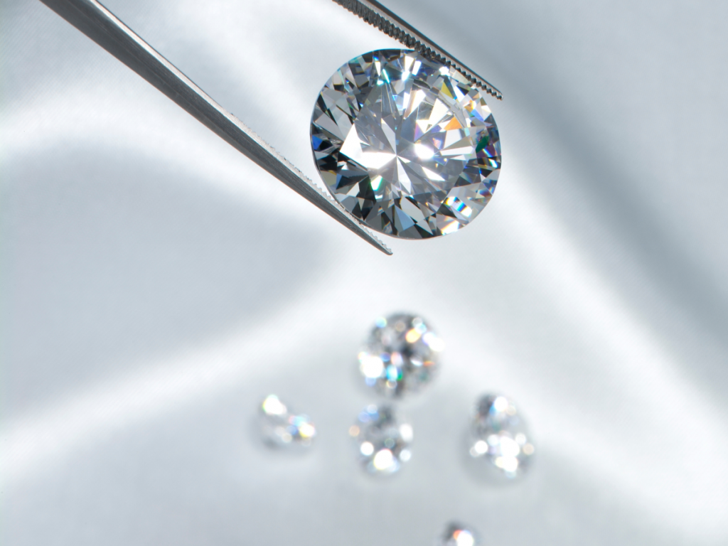 Cầm kim cương - giải pháp xoay vốn tiền tỷ nhanh chóng 50 cam kim cuong