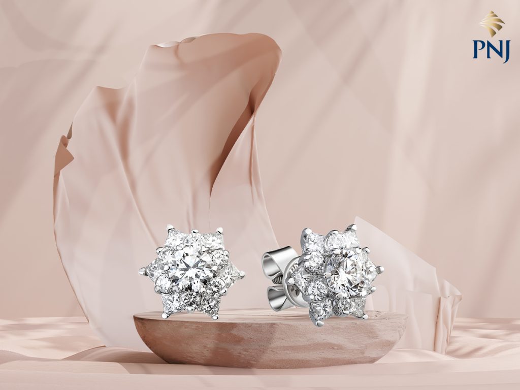 top 5 bong tai pnj duoc ua chuong nhat thang 4 2023 1