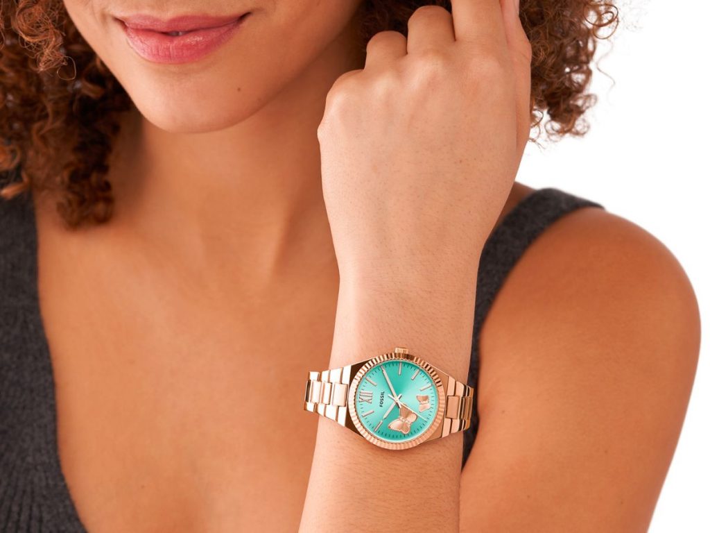 Đến PNJWatch, chọn những chiếc đồng hồ mới dành tặng mẹ ngày Mother's Day 2023 55 Den PNJWatch chon nhung chiec dong ho moi danh tang me ngay Mothers Day 2023 6