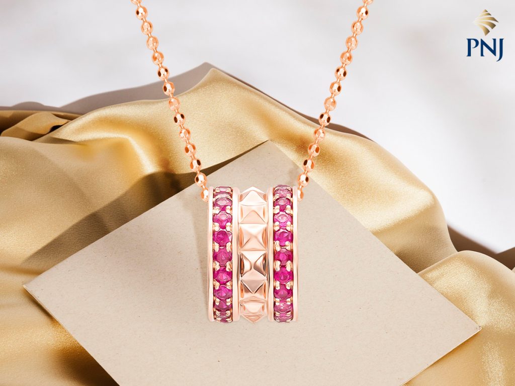 Gợi ý 30 lời chúc cho cha mẹ đơn giản, ý nghĩa cùng món quà trang sức PNJ 4 Goi y 30 loi chuc cho cha me don gian y nghia cung mon qua trang suc PNJ 3