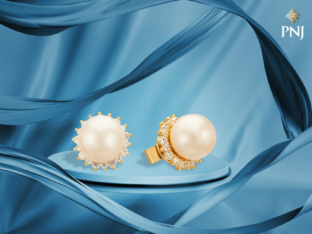 Gợi ý 5 trang sức bông tai ý nghĩa dành tặng mẹ dịp Vu Lan 51 goi y 5 trang suc bong tai y nghia danh tang me dip vu lan 02