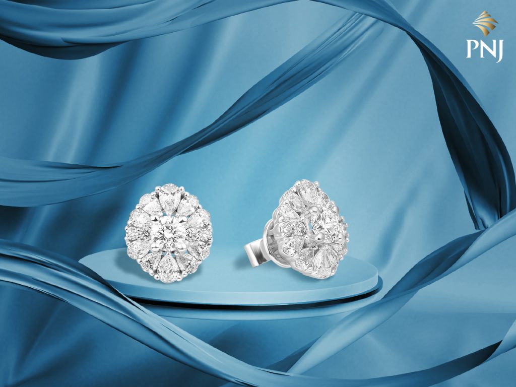 Gợi ý 5 trang sức bông tai ý nghĩa dành tặng mẹ dịp Vu Lan 52 goi y 5 trang suc bong tai y nghia danh tang me dip vu lan 03