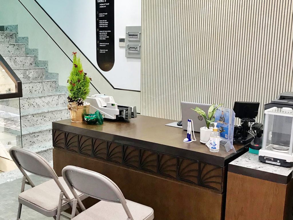 Dịch vụ cầm đồ Quận 5 tại Người Bạn Vàng có gì đặc biệt? 1 cam do quan 5