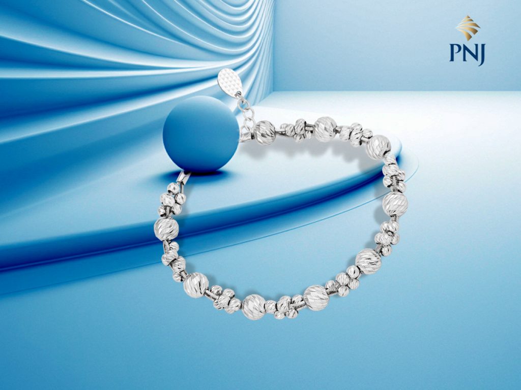 top 5 trang suc khong dinh da pnj moi nhat thang 9 2023 3