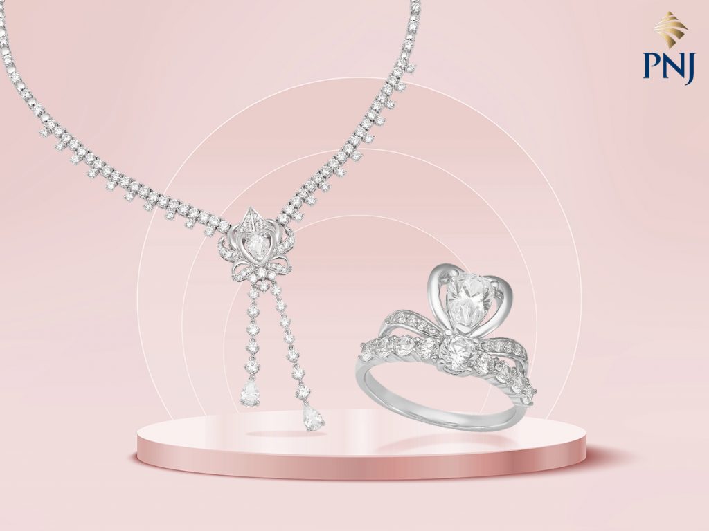 Mê mẩn với bộ trang sức cưới PNJ hiện đại, trang nhã mới nhất 2023 50 Me man voi bo trang suc cuoi PNJ hien dai trang nha moi nhat 2023 1