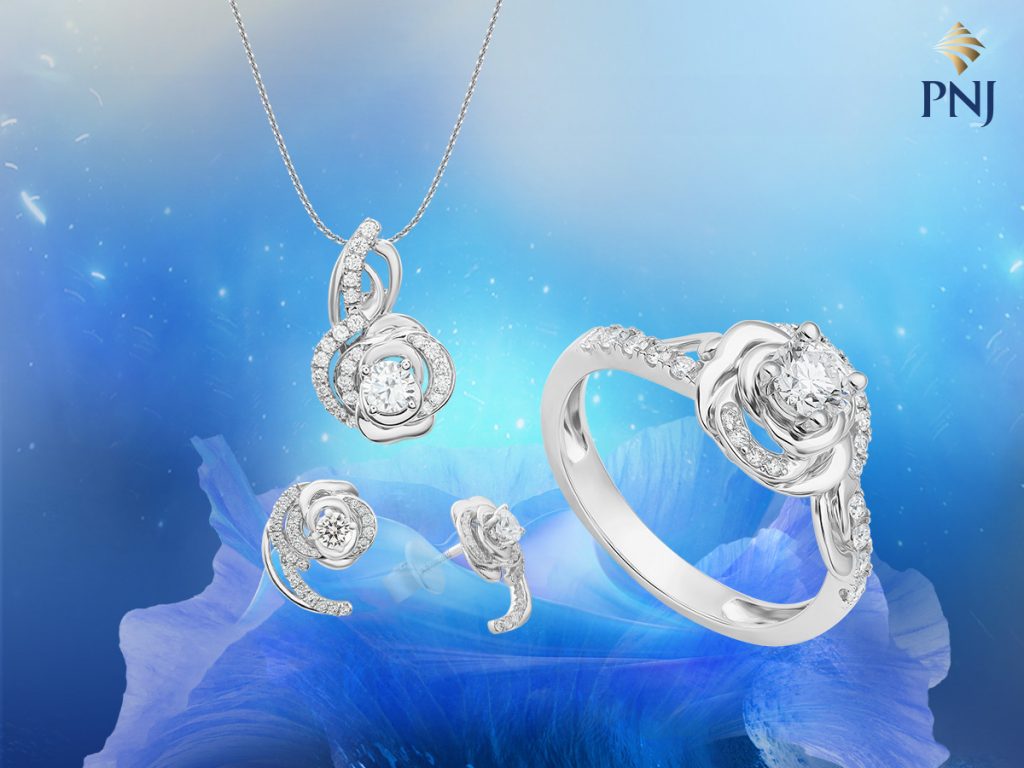 08/03 này, hãy chinh phục các "chị đẹp đạp gió rẽ sóng" với 4 bộ trang sức PNJ Audax Rosa 49 08 03 nay hay chinh phuc cac chi dep dap gio re song voi 4 bo trang suc pnj audax rosa