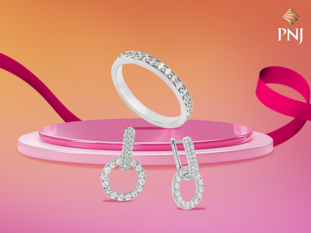 Dù đã cưới hay mới chớm yêu, quà trang sức PNJ Valentine 2024 vẫn vun bồi hạnh phúc 1 du da cuoi hay moi chom yeu qua trang suc pnj valentine 2024 van vun boi hanh phuc