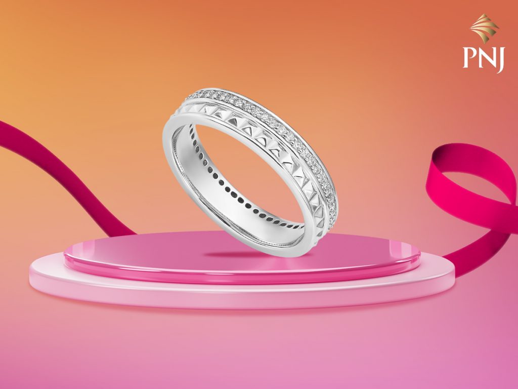 Dù đã cưới hay mới chớm yêu, quà trang sức PNJ Valentine 2024 vẫn vun bồi hạnh phúc 8 du da cuoi hay moi chom yeu qua trang suc pnj valentine 2024 van vun boi hanh phuc 7