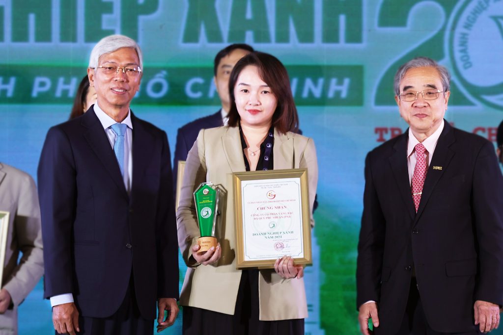 Lũy Kế 8 Tháng, PNJ Ghi Nhận Gần 27.000 Tỷ Đồng Doanh Thu 3 luy ke 8 thang pnj ghi nhan gan 27 000 ty dong doanh thu 02