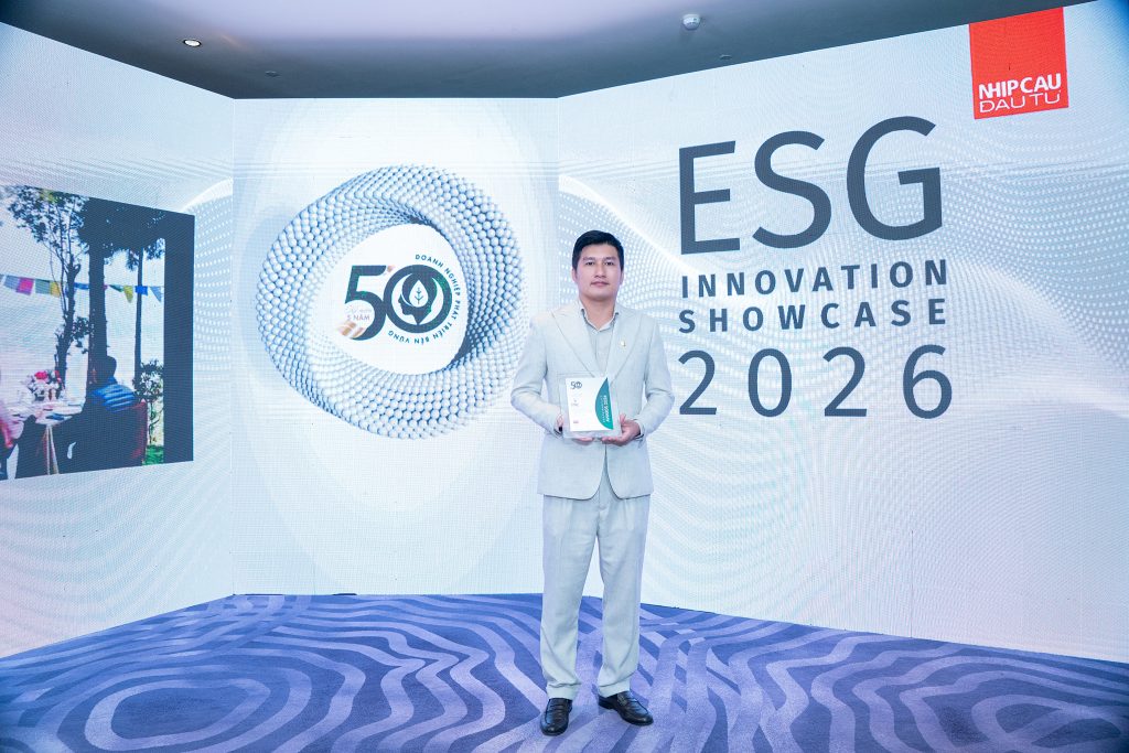 PNJ BA LẦN LẬP "HAT-TRICK" ESG TẠI TOP 50 CSA 2 2 PNJ